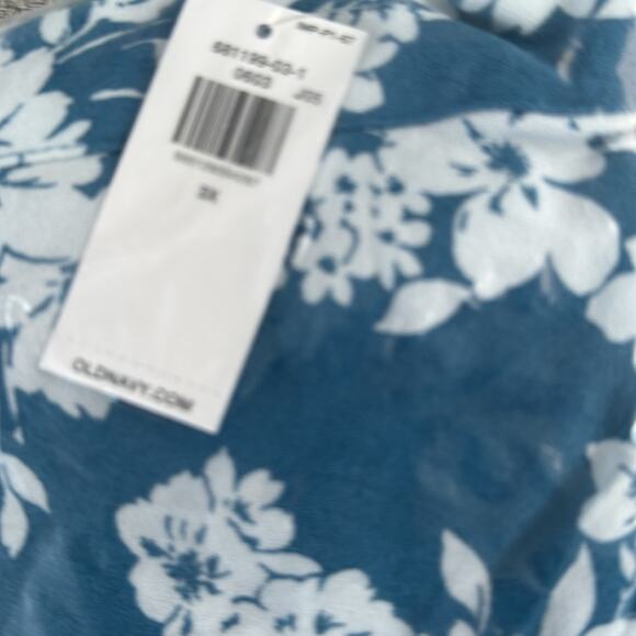 Old Navy Bold Floral Crepe A-Line Midi Skirt - Picture 11 of 11